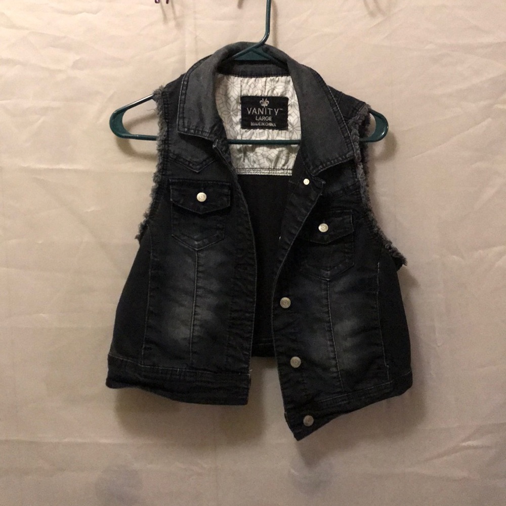 Black vest